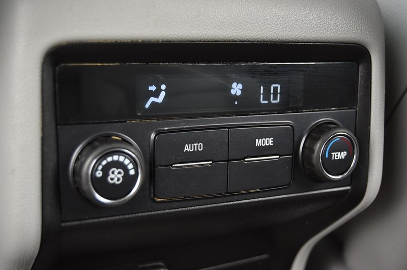 GMC Acadia Vehicle Image 25