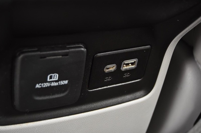 GMC Acadia Vehicle Image 26