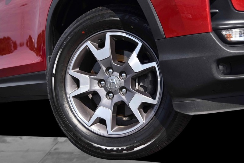 Honda Passport Vehicle Image 03
