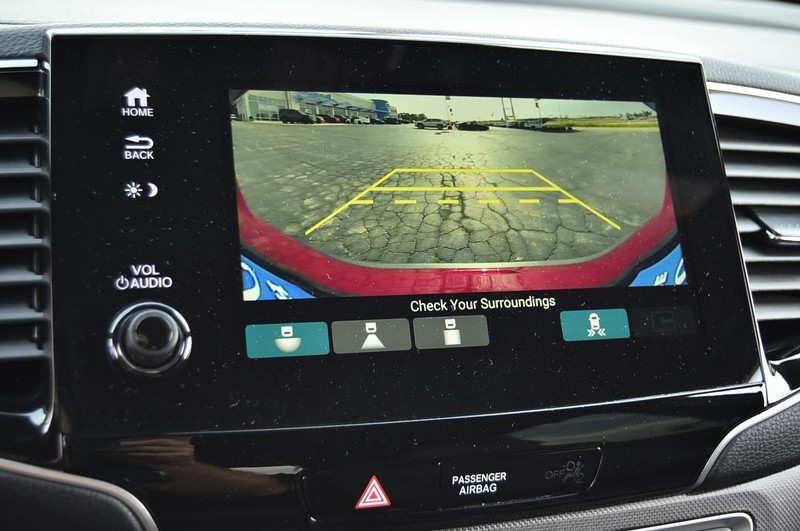 Honda Passport Vehicle Image 14