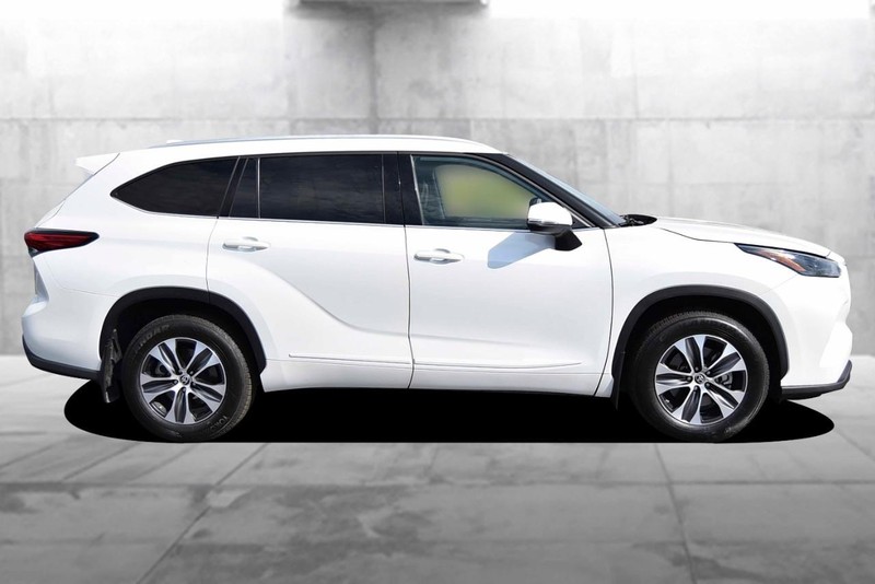 Toyota Highlander Vehicle Image 05