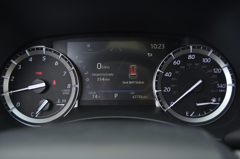 Toyota Highlander Vehicle Image 12