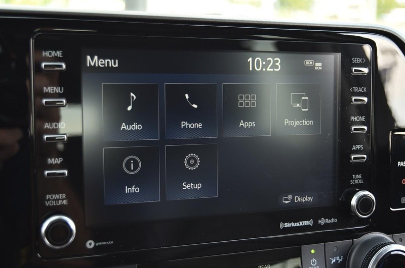 Toyota Highlander Vehicle Image 14
