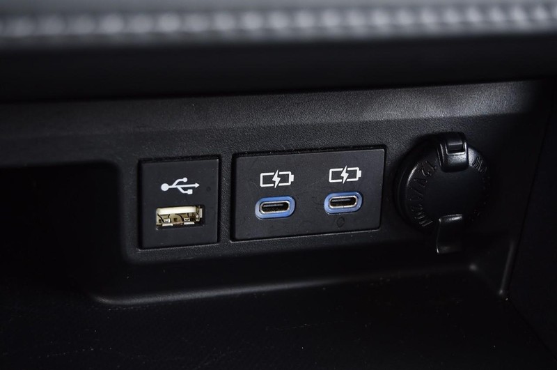 Toyota Highlander Vehicle Image 16