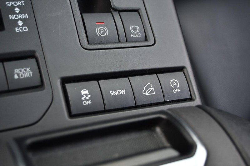 Toyota Highlander Vehicle Image 18