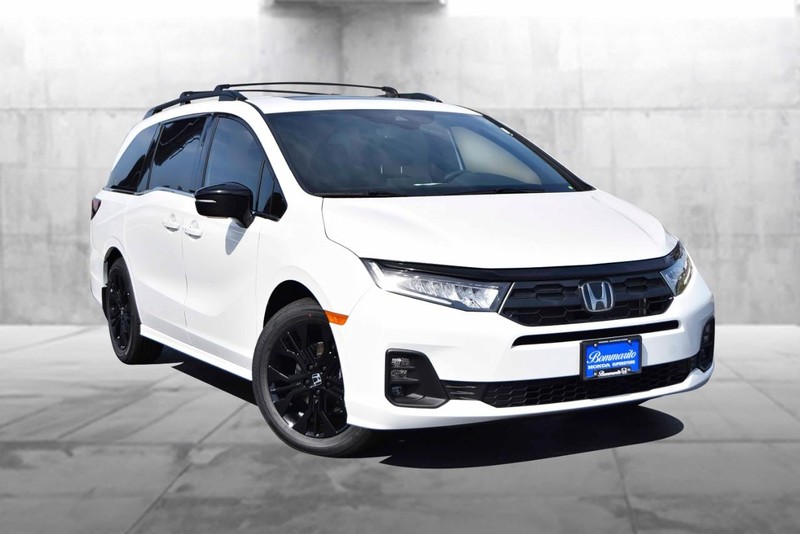 Honda Odyssey Vehicle Full-screen Gallery Image 2