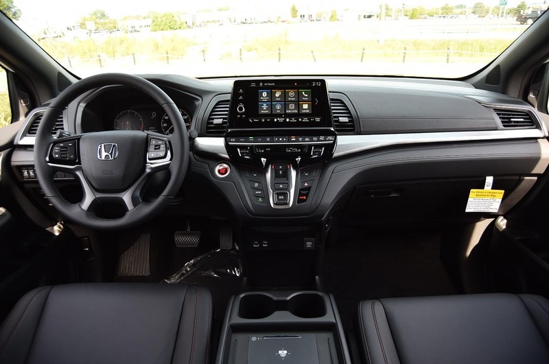 Honda Odyssey Vehicle Full-screen Gallery Image 7