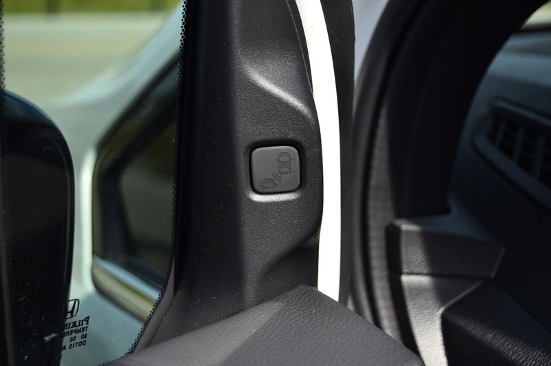 Honda Odyssey Vehicle Full-screen Gallery Image 10