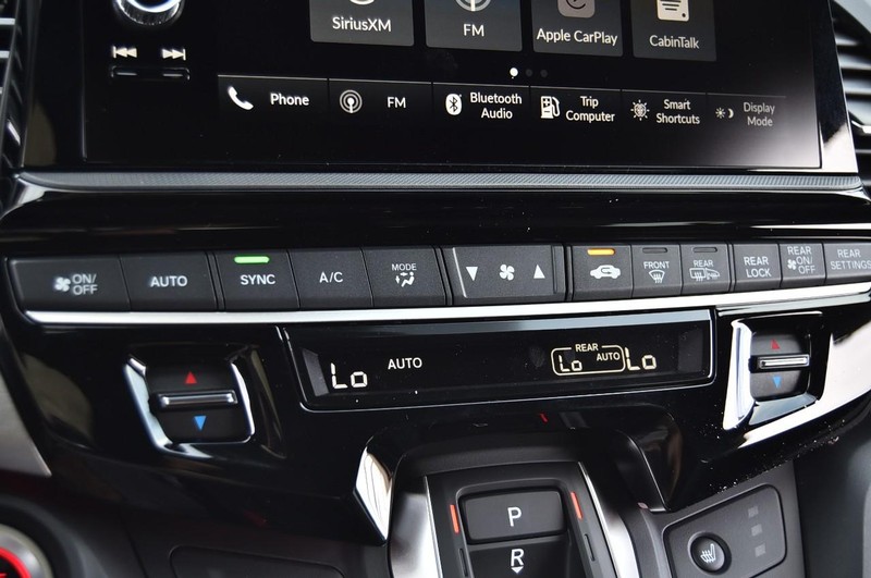 Honda Odyssey Vehicle Full-screen Gallery Image 17