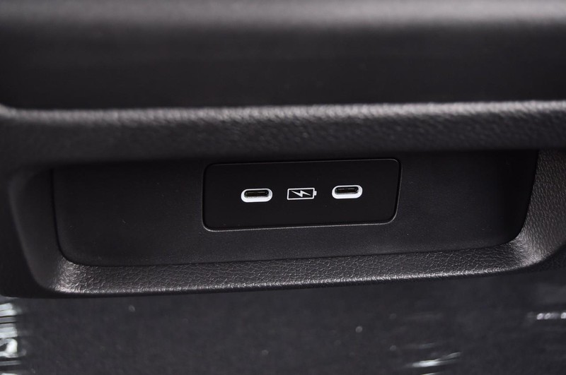 Honda Odyssey Vehicle Full-screen Gallery Image 28