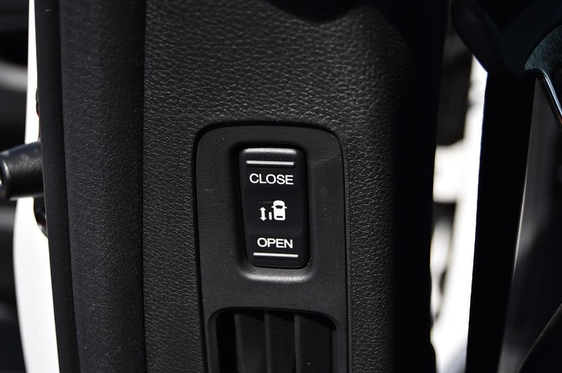 Honda Odyssey Vehicle Full-screen Gallery Image 29