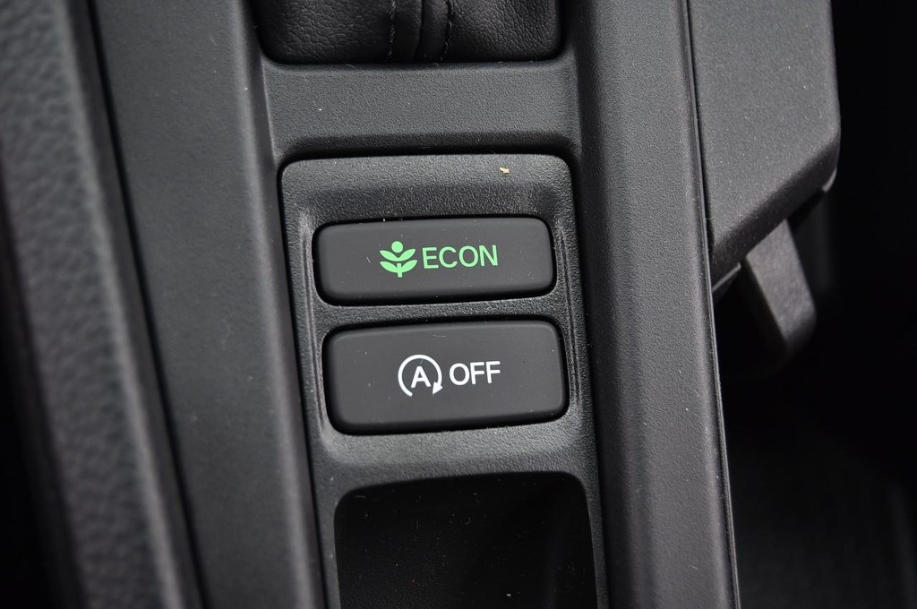 Honda Accord Sedan Vehicle Image 17