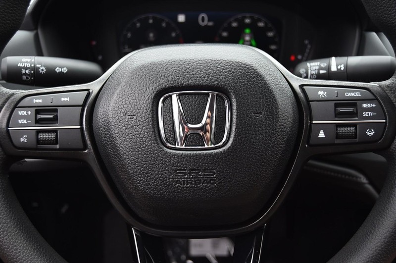 Honda Accord Sedan Vehicle Image 19