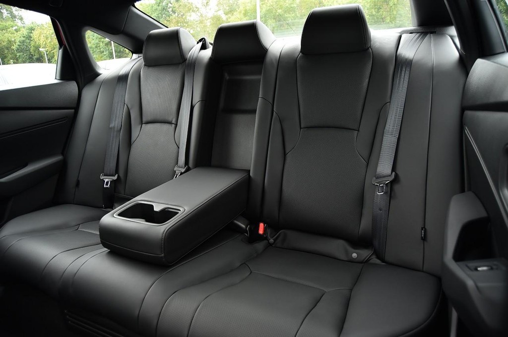 Honda Accord Hybrid Vehicle Image 25