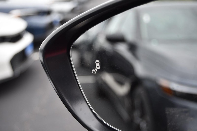 Honda Accord Hybrid Vehicle Image 10