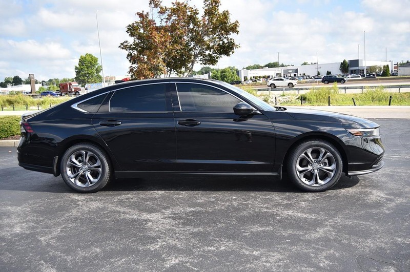 Honda Accord Sedan Vehicle Image 05