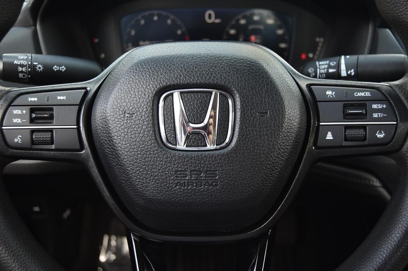Honda Accord Sedan Vehicle Image 17
