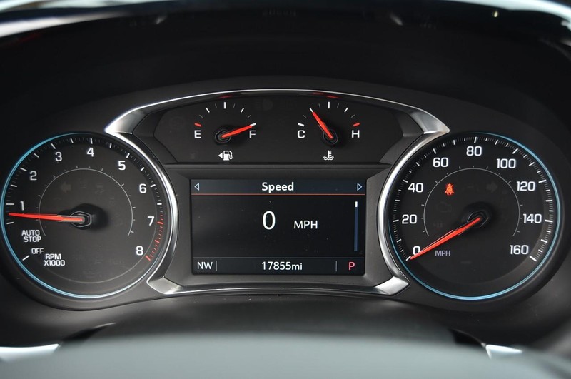 Chevrolet Traverse Limited Vehicle Image 12