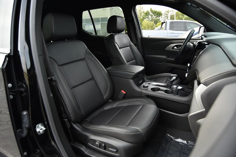 Chevrolet Traverse Limited Vehicle Image 21
