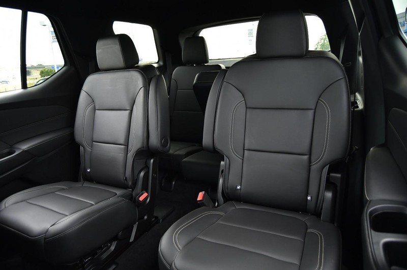 Chevrolet Traverse Limited Vehicle Image 22