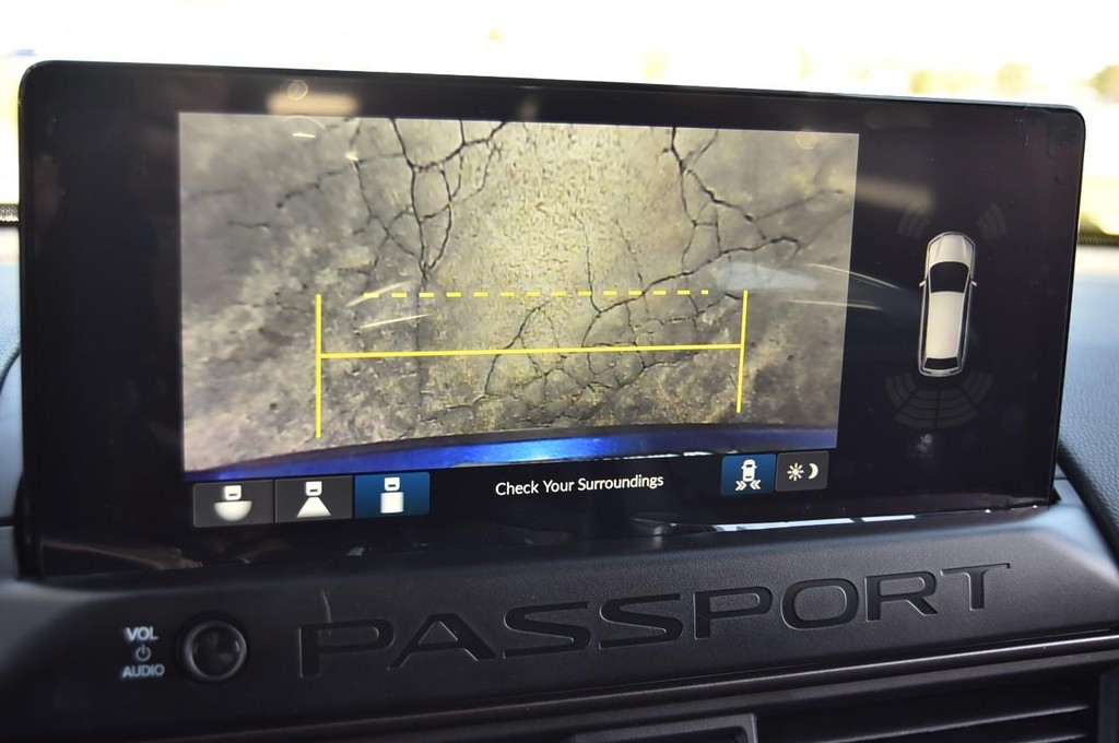 Honda Passport Vehicle Image 15