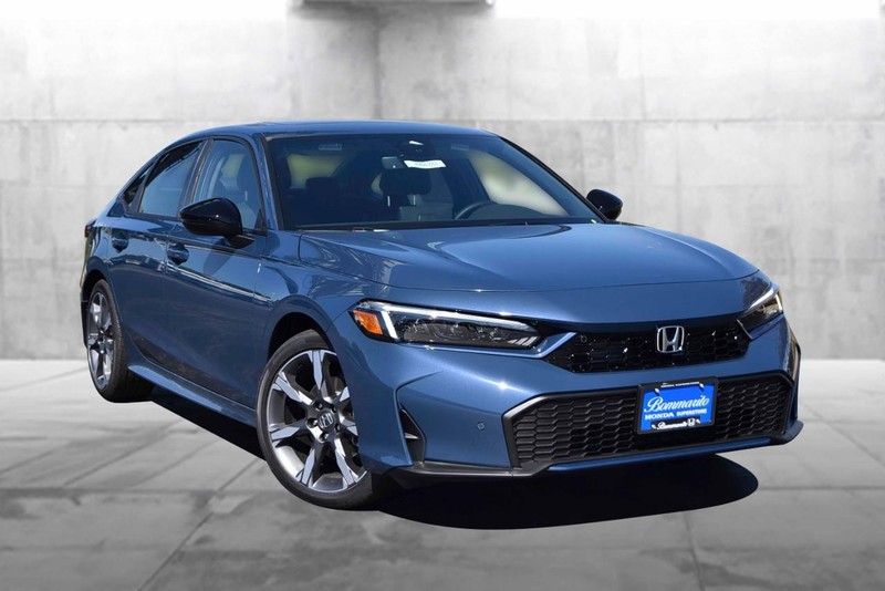 Honda Civic Sedan Hybrid Vehicle Full-screen Gallery Image 2