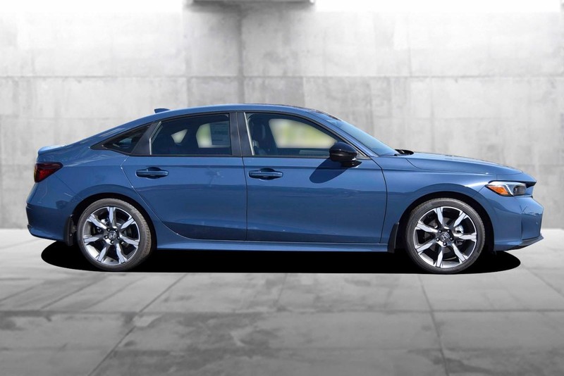 Honda Civic Sedan Hybrid Vehicle Full-screen Gallery Image 5