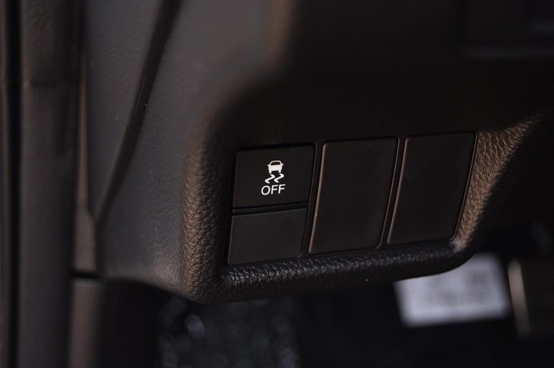 Honda Civic Sedan Hybrid Vehicle Full-screen Gallery Image 11