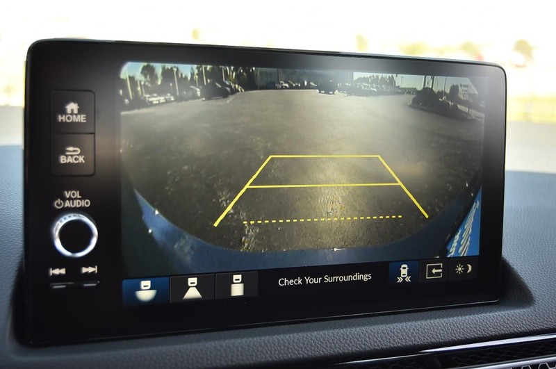 Honda Civic Sedan Hybrid Vehicle Full-screen Gallery Image 13