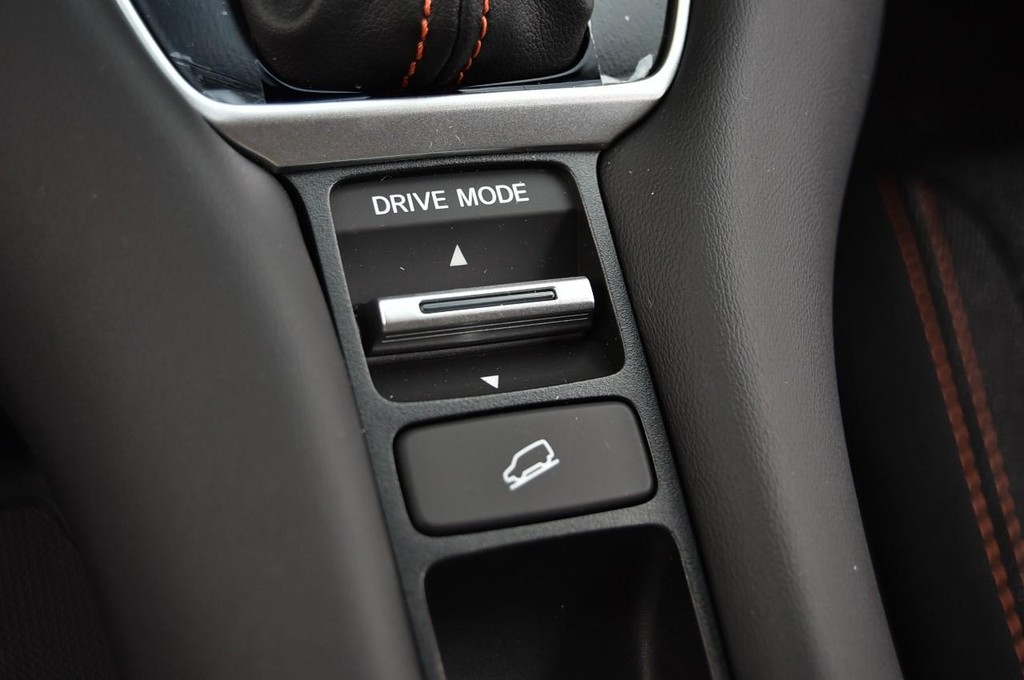 Honda HR-V Vehicle Image 18