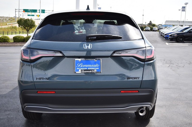 Honda HR-V Vehicle Image 06