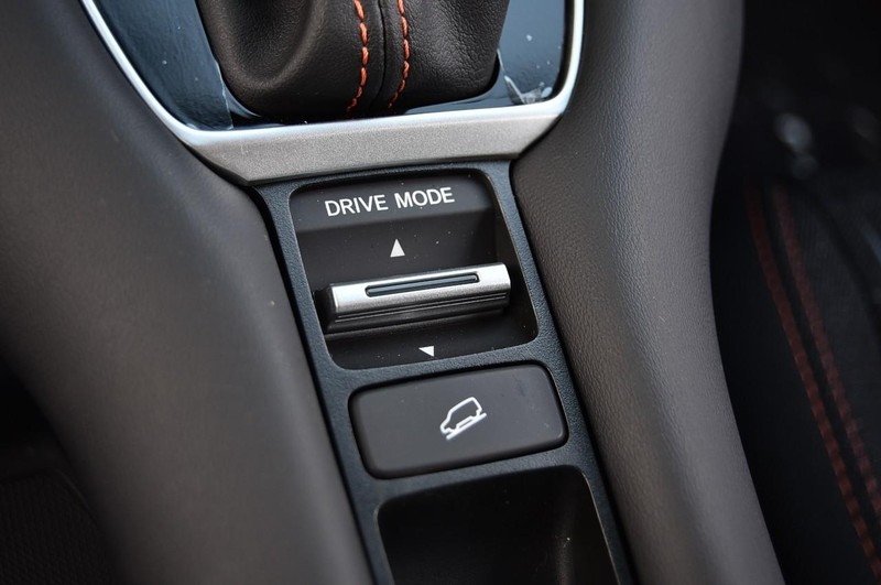 Honda HR-V Vehicle Image 18