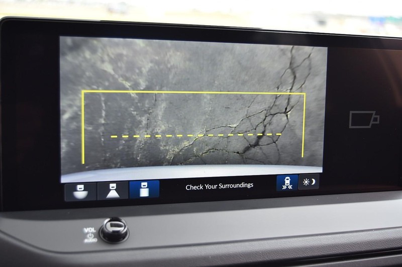 Honda Accord Hybrid Vehicle Full-screen Gallery Image 13