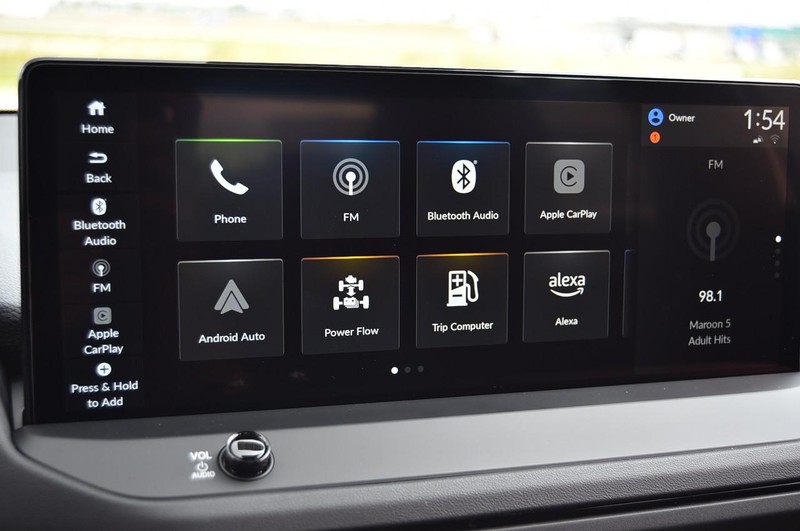 Honda Accord Hybrid Vehicle Full-screen Gallery Image 14