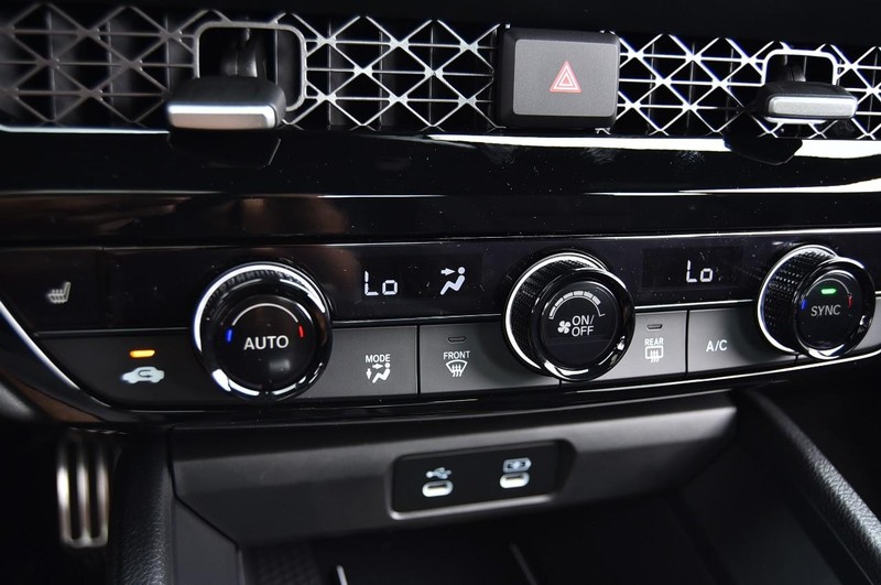 Honda Accord Hybrid Vehicle Full-screen Gallery Image 15