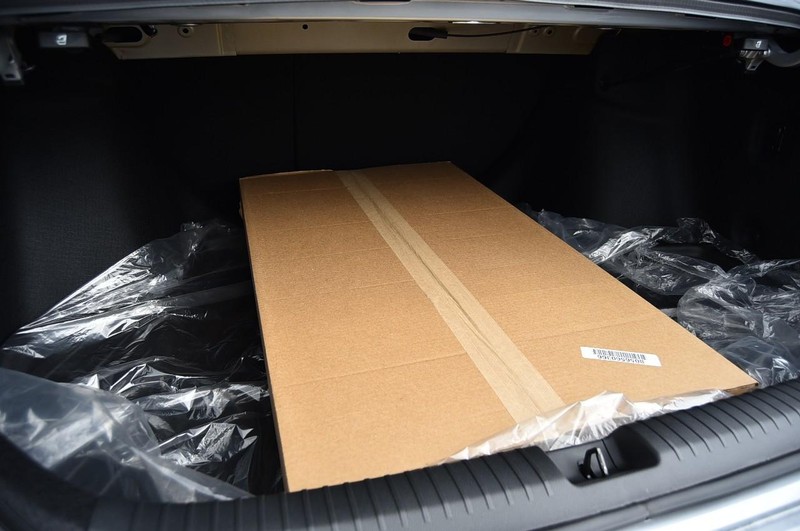 Honda Accord Hybrid Vehicle Full-screen Gallery Image 26