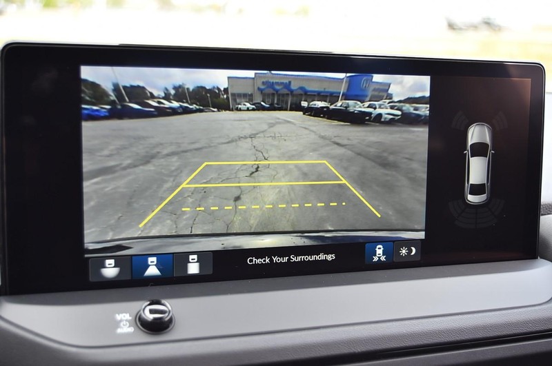 Honda Accord Hybrid Vehicle Full-screen Gallery Image 13