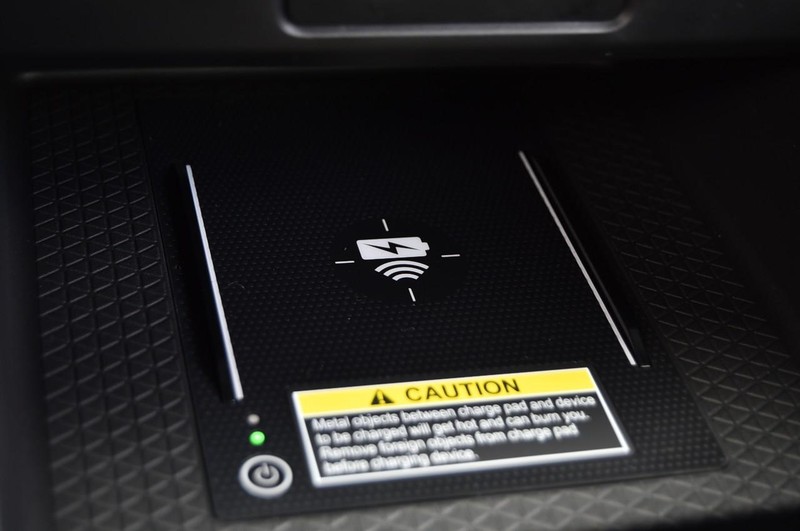 Honda Accord Hybrid Vehicle Full-screen Gallery Image 18