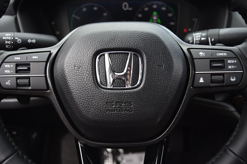 Honda Accord Hybrid Vehicle Full-screen Gallery Image 21