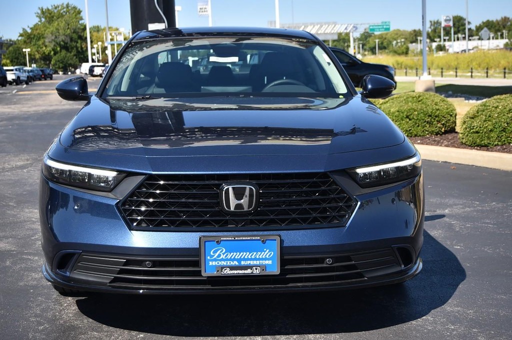 Honda Accord Hybrid Vehicle Image 04