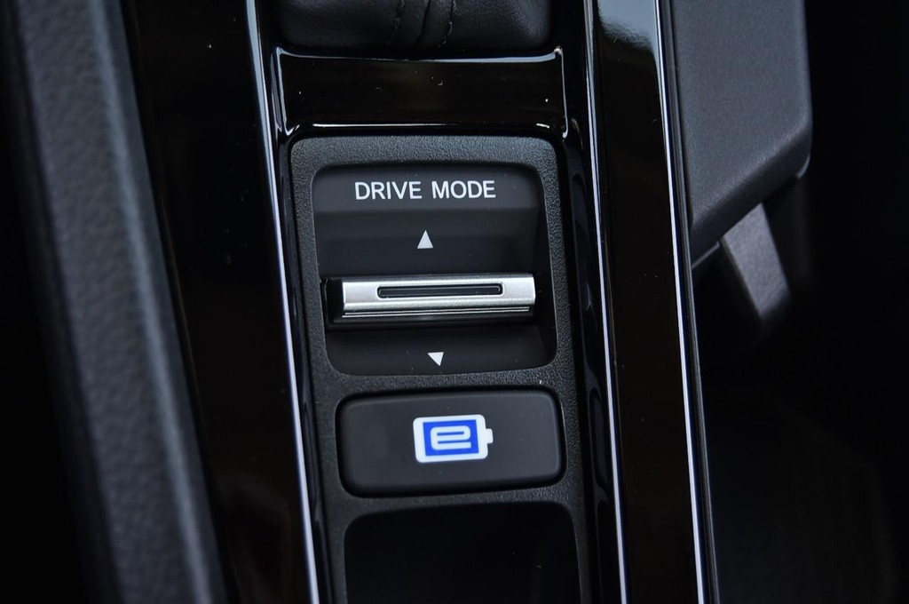 Honda Accord Hybrid Vehicle Image 19