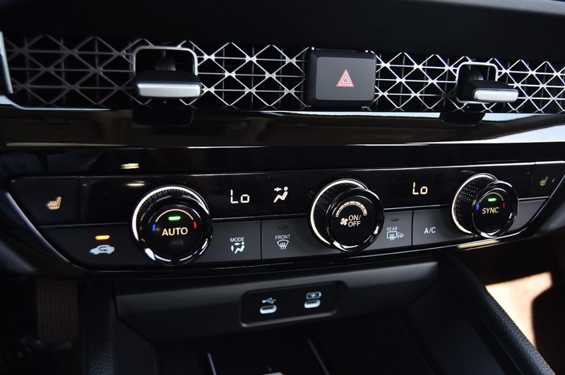 Honda Accord Hybrid Vehicle Full-screen Gallery Image 16