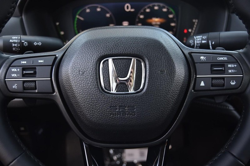 Honda Accord Hybrid Vehicle Full-screen Gallery Image 21