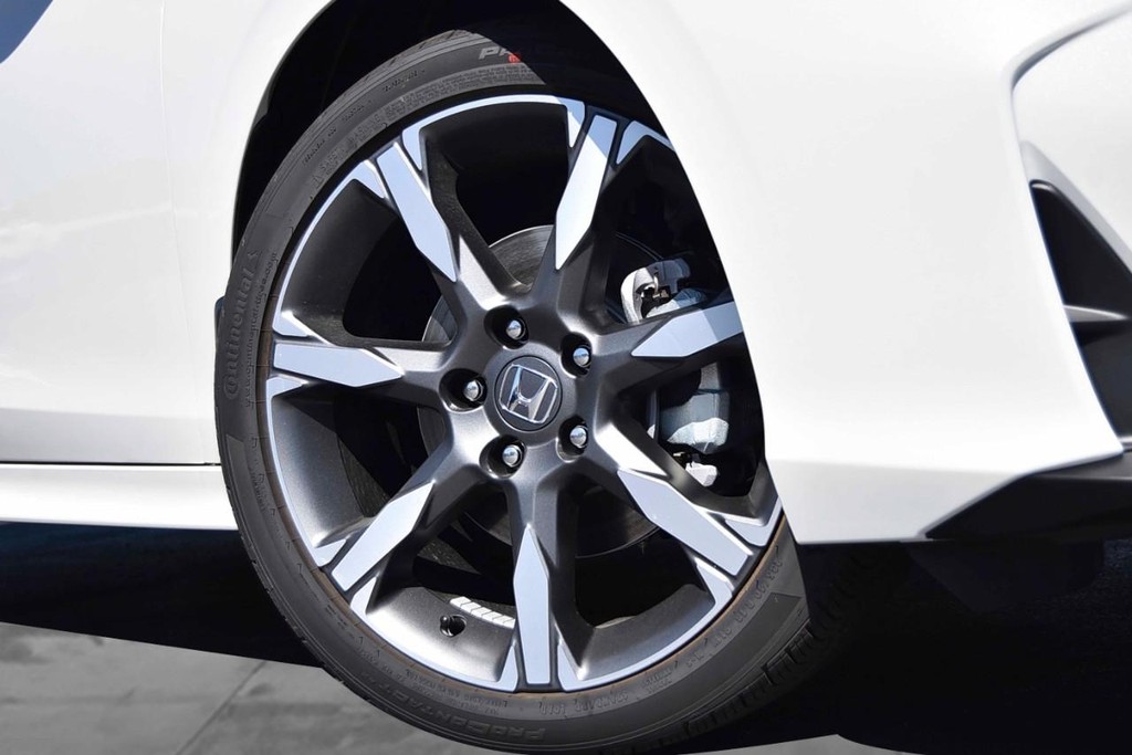 Honda Civic Sedan Hybrid Vehicle Image 03