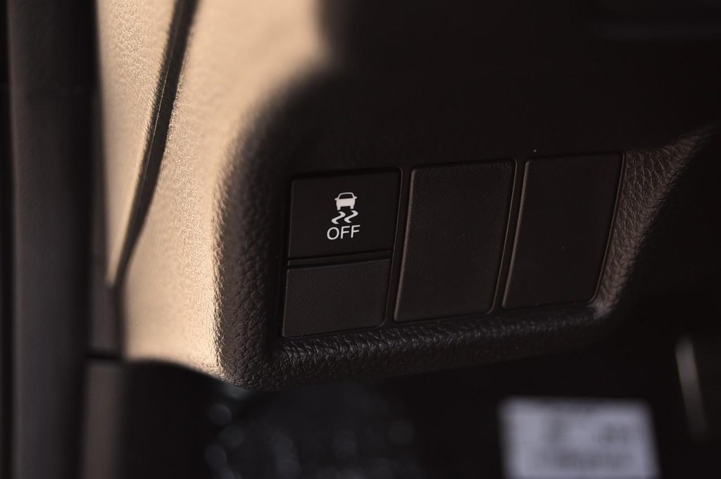 Honda Civic Sedan Hybrid Vehicle Image 11