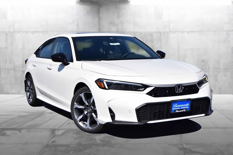 Honda Civic Sedan Hybrid Vehicle Full-screen Gallery Image 2