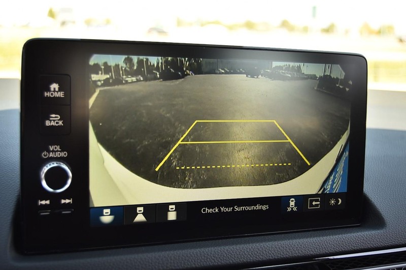 Honda Civic Sedan Hybrid Vehicle Full-screen Gallery Image 13