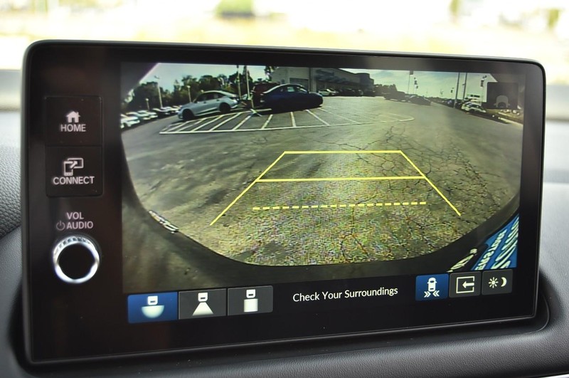 Honda HR-V Vehicle Full-screen Gallery Image 12