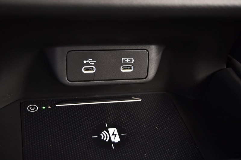 Honda HR-V Vehicle Full-screen Gallery Image 17