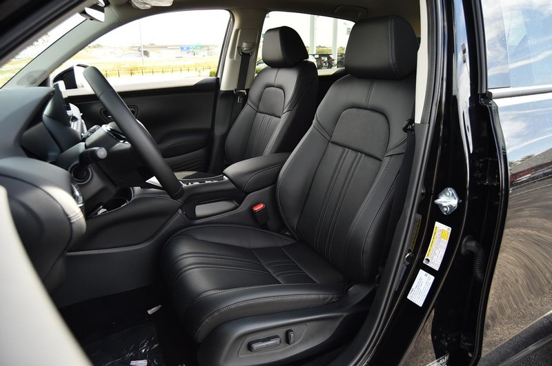 Honda HR-V Vehicle Full-screen Gallery Image 22